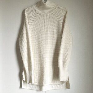 Banana Republic Ivory Wool Blend Oversized Turtleneck Sweater Side Slit M